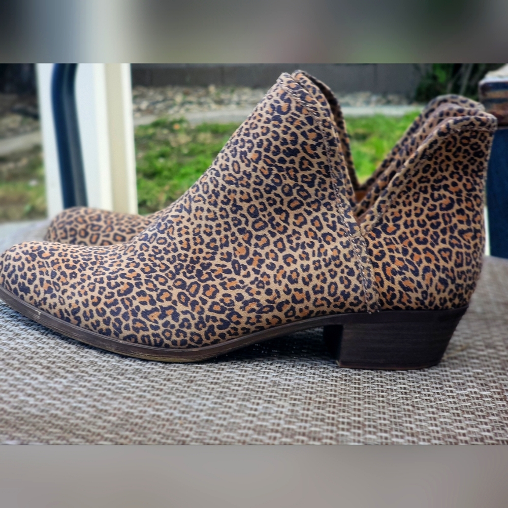 Leopard print Lucky Brand booties size 13m